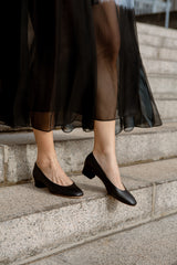 Cate 35 Pump in Classic Black Leather