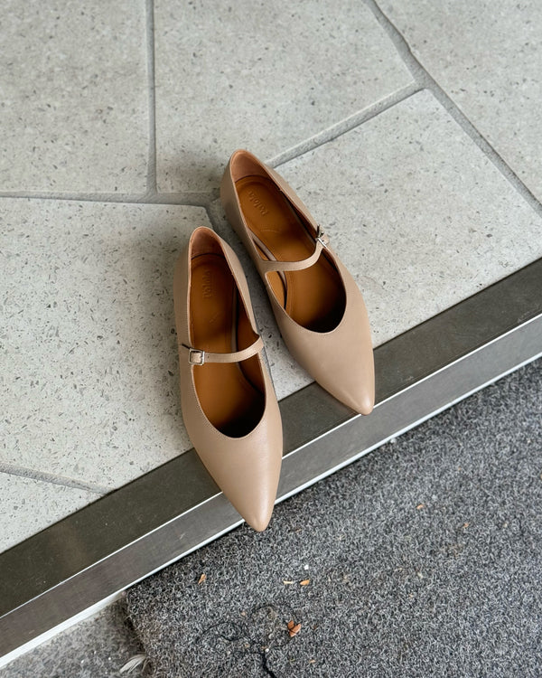 Mary Jane Ballet Flat in Taupe Nappa Leather