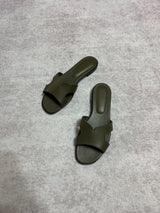 Advance Purchase Made-To-Order (MTO) Leather Slides