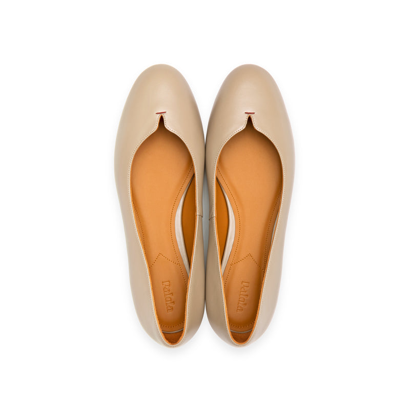 Yumi Ballet Flat in Classic Taupe Leather