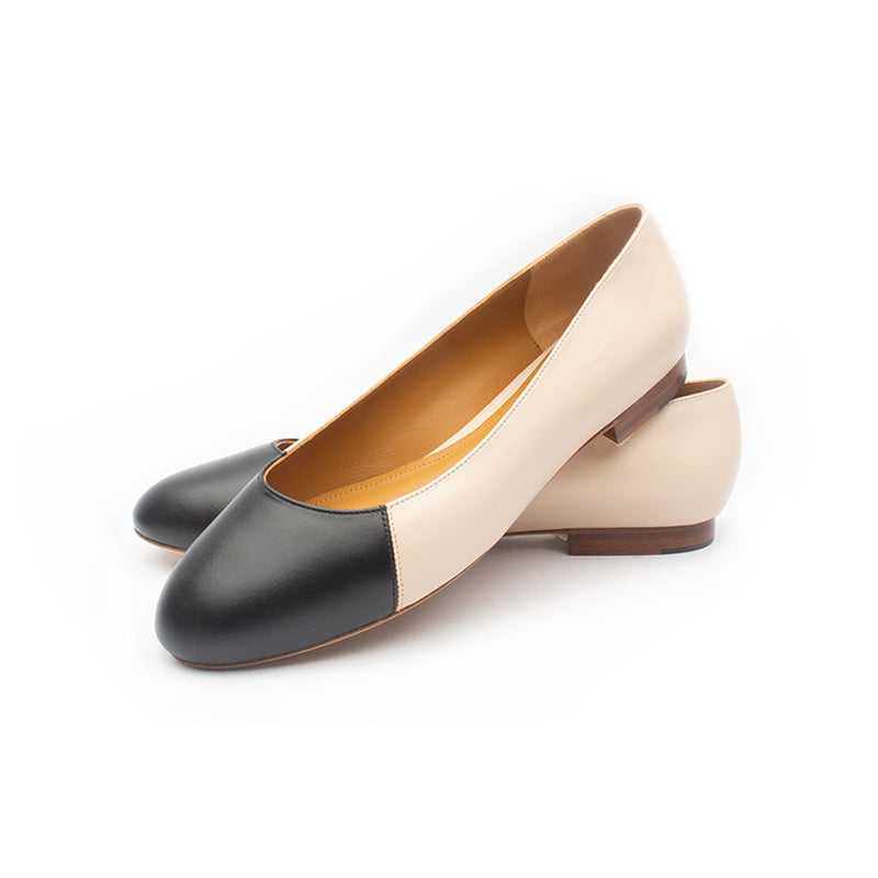 Jessica Ballet Flat in Classic Panna and Classic Nero Leather