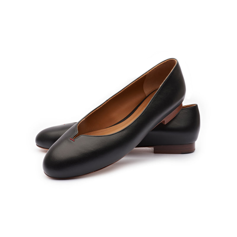 Yumi Ballet Flat in Classic Black Leather